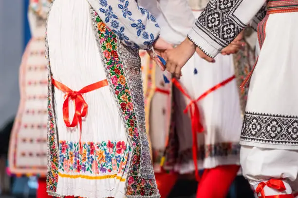 Traditions Culturelles et Culinaires de la Roumanie