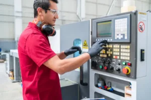 Opérateur CNC depuis la Roumanie