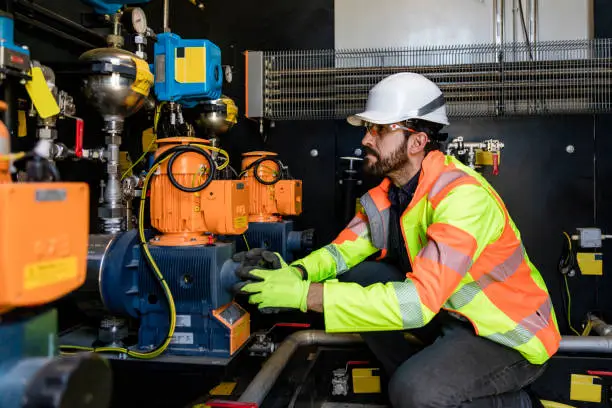 Technicien en Automatisme depuis la Roumanie